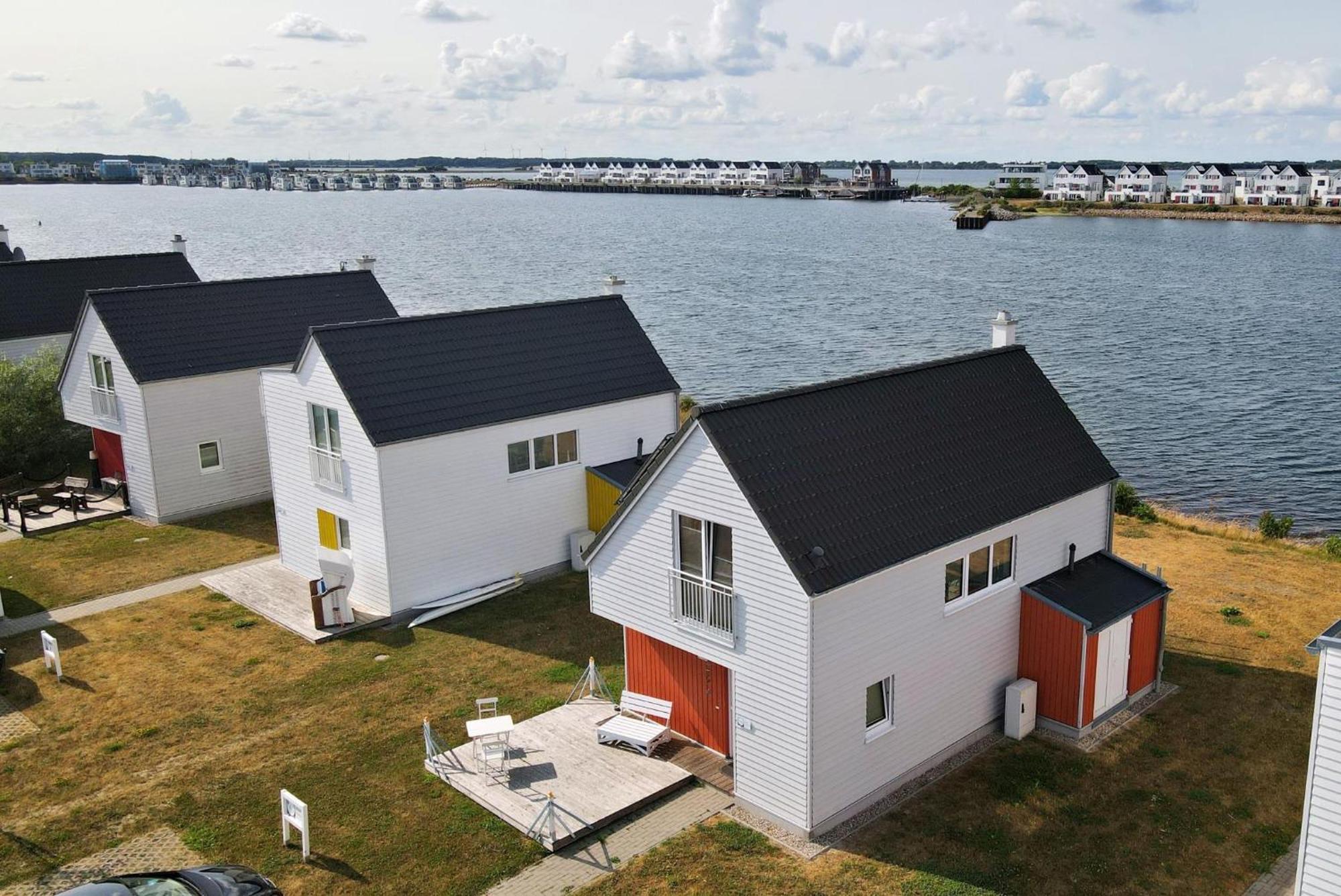 Ferienhaus Lieblingsplatz By Seeblick Ferien Oro, Direkte Wasserlage,Sauna,Kamin Olpenitz Exteriör bild