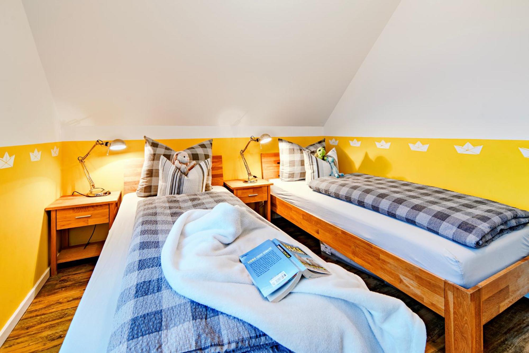 Ferienhaus Lieblingsplatz By Seeblick Ferien Oro, Direkte Wasserlage,Sauna,Kamin Olpenitz Exteriör bild